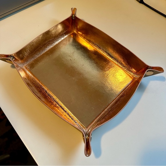 Oliver Bonas large leather catchall jewelry tray nude copper rose gold - Picture 2 of 5
